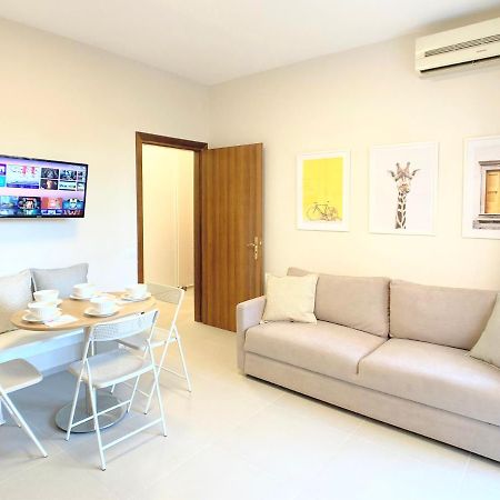 13 Eur For Monthly Stay - Home By The Sea - Hbs ゴーレム エクステリア 写真