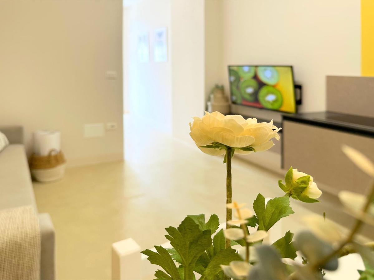 13 Eur For Monthly Stay - Home By The Sea - Hbs ゴーレム エクステリア 写真