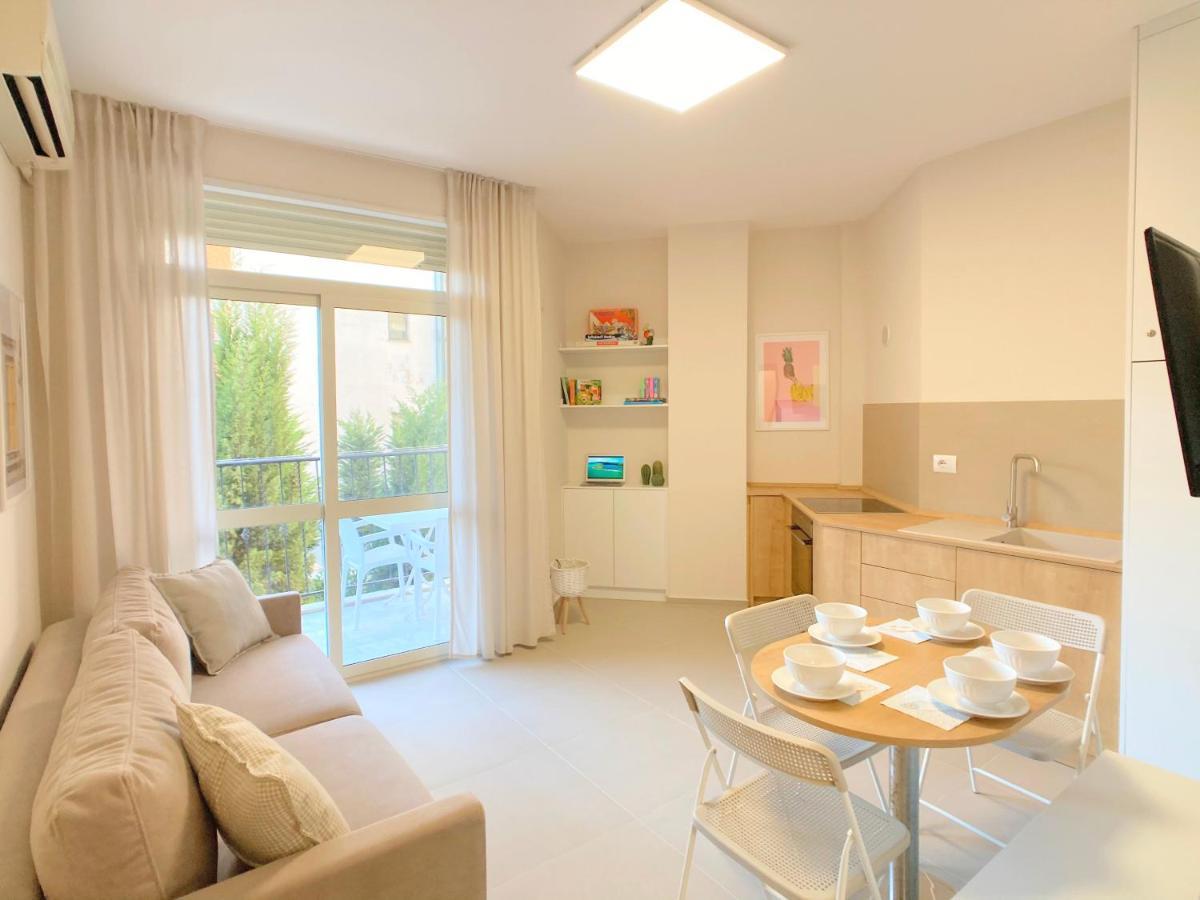 13 Eur For Monthly Stay - Home By The Sea - Hbs ゴーレム エクステリア 写真